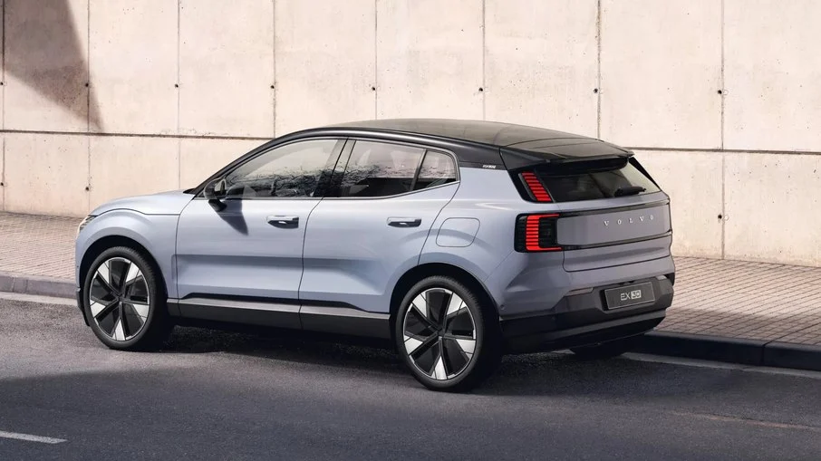 Volvo EX30 é SUV com arrancada de Lamborghini. Acredita?