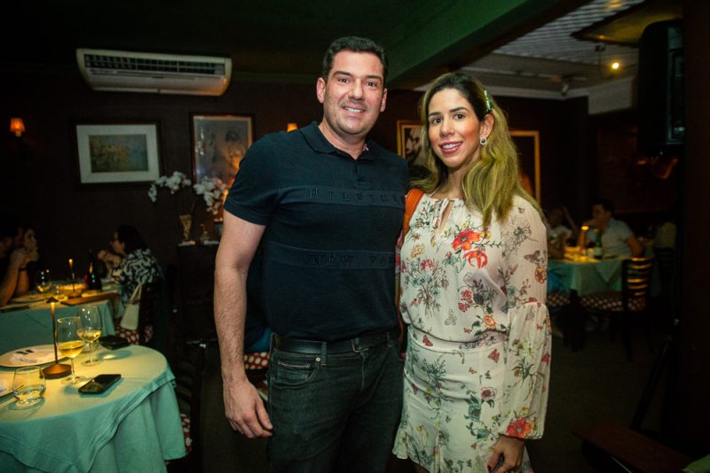 Homenagem especial - Giovana Bezerra realiza tributo a Rita Lee e dá um show de interpretação no palco do Caravaggio