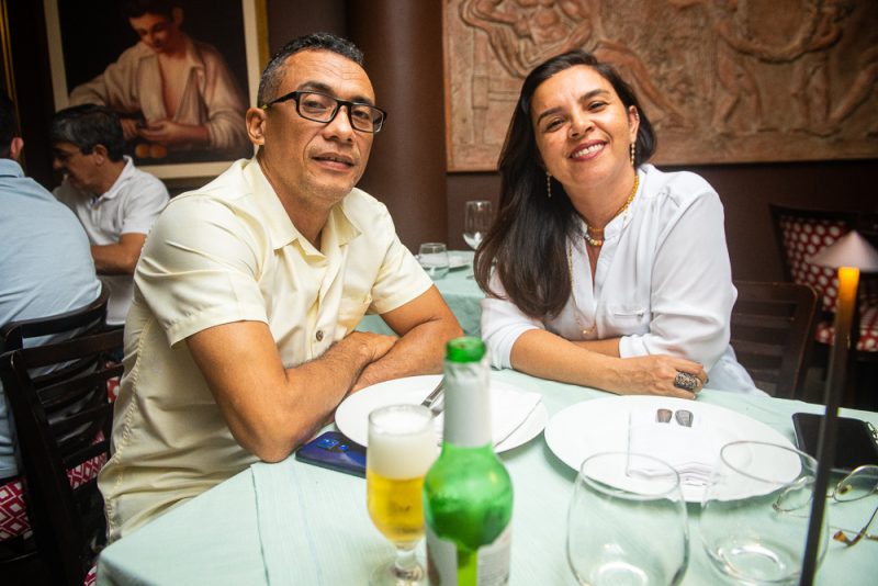 Homenagem especial - Giovana Bezerra realiza tributo a Rita Lee e dá um show de interpretação no palco do Caravaggio