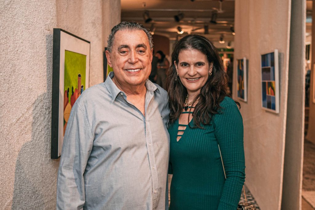 Adroaldo Carneiro E Daniele Araujo