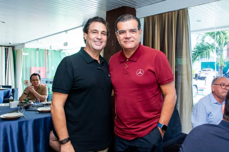 Aficionados por velocidade - Iate Clube de Fortaleza é palco do encontro de celebração dos 10 anos do Grupo Viaturas