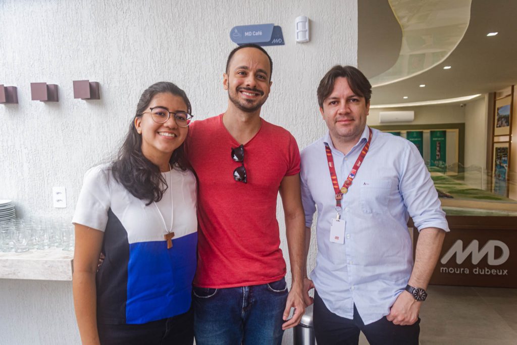 Amanda Antunes, Roberto Frota E Anderson Bento
