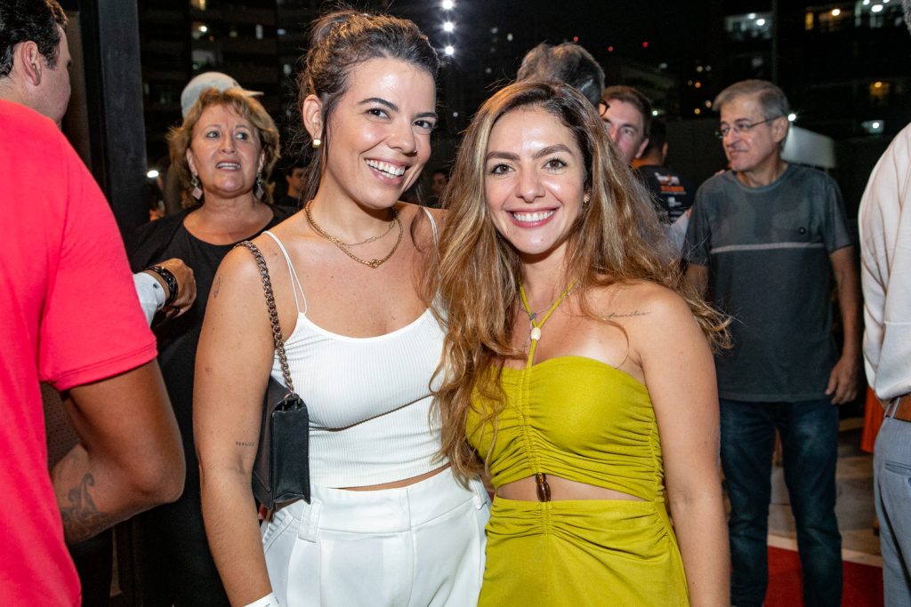 Amanda Crissostomo E Manuela Menezes