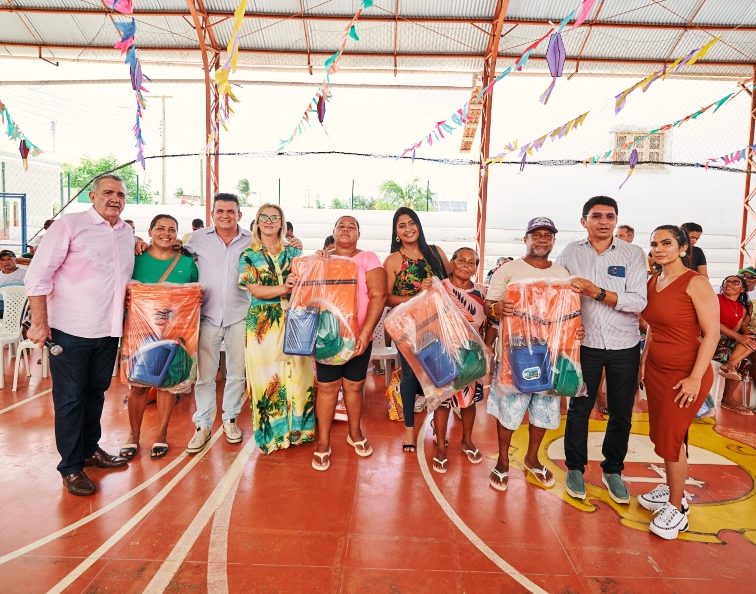 Prefeitura do Aracati beneficia 120 famílias com equipamentos de pesca