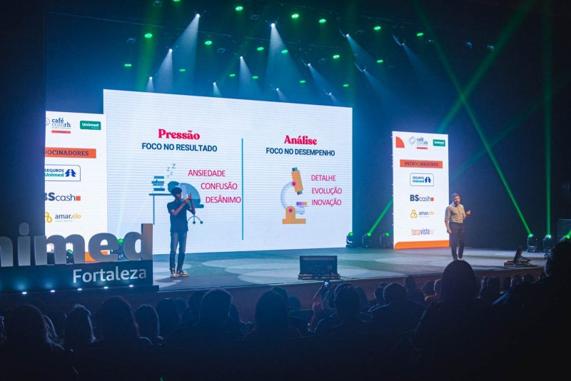 Palestras importantes - Unimed Fortaleza realiza edição do Café com RH 2023 no Teatro RioMar Fortaleza