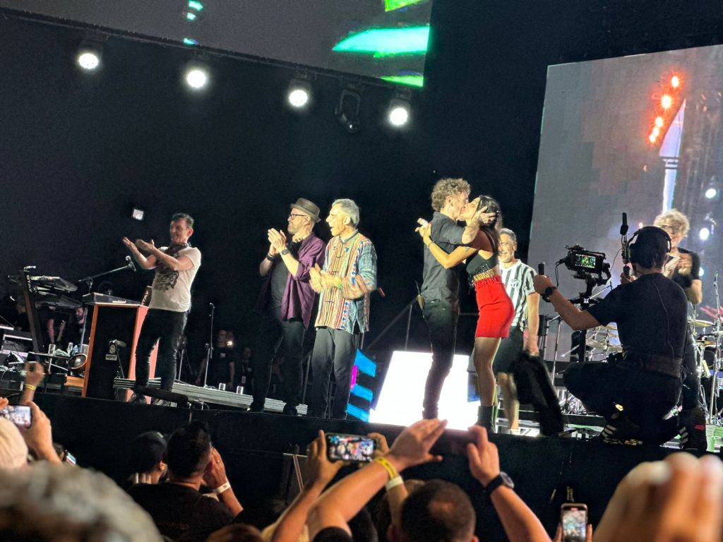 
				Show do Titãs 
				