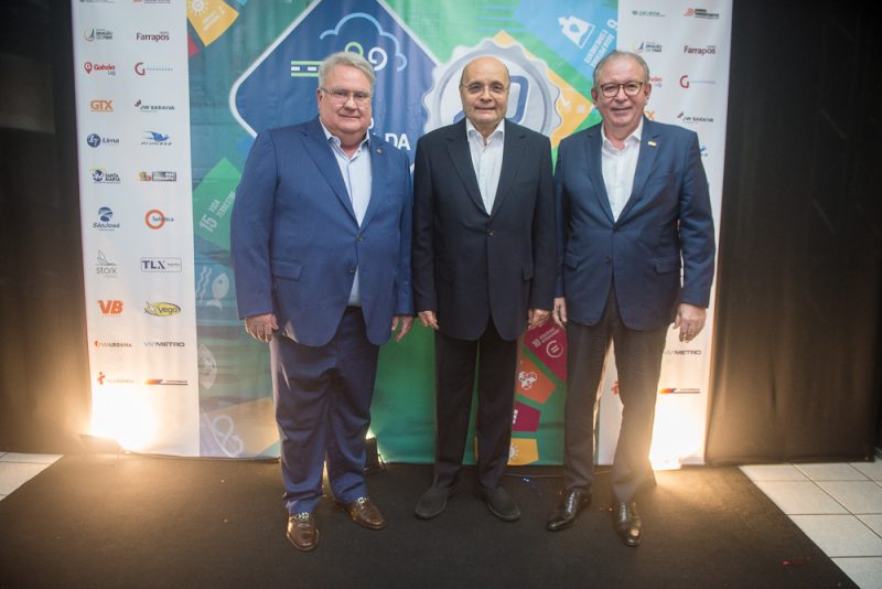 Troféu PMQA - Fetrans realiza cerimônia de entrega do 20º Prêmio Melhoria da Qualidade do Ar