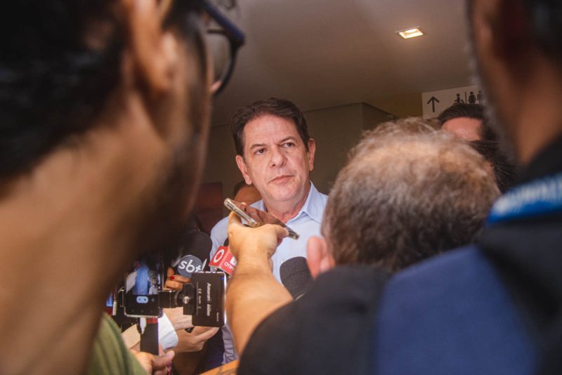 Turbulência no PDT - Cid Gomes participa de reunião com pedetistas aliados no Bs Design