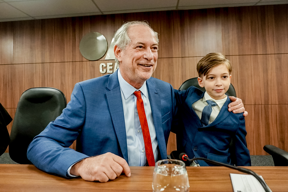 Ciro E Gael Ferreira Gomes (1)