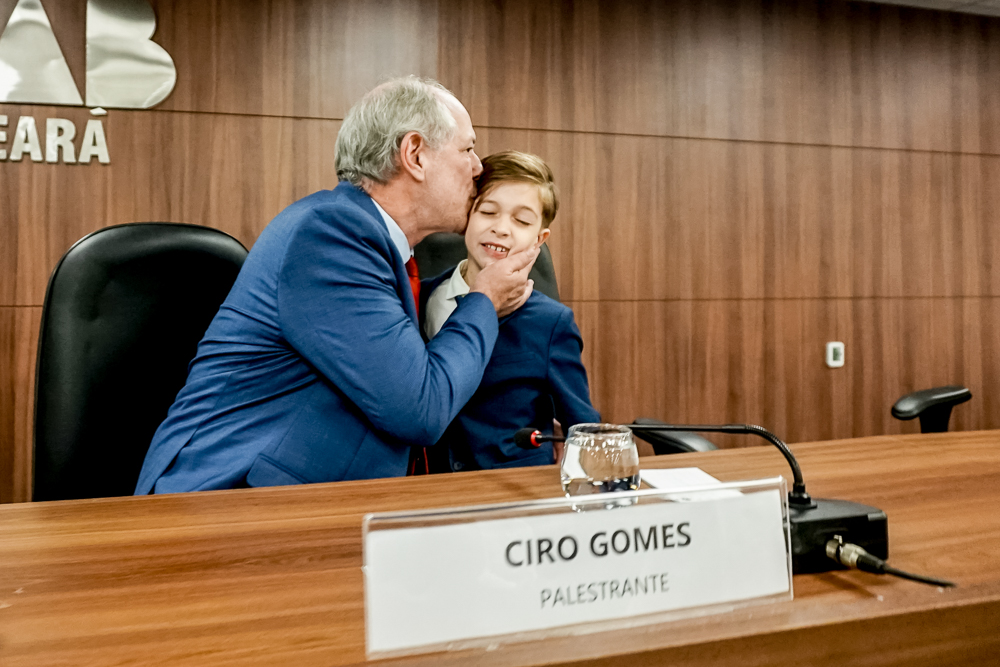 Ciro E Gael Ferreira Gomes (2)