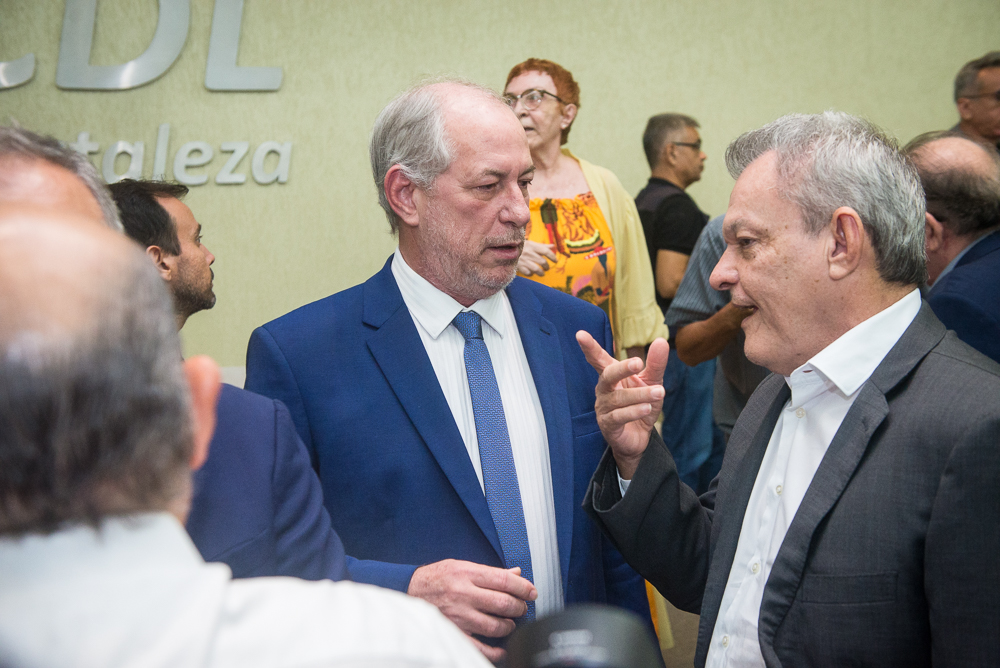 Ciro diz que gestão Sarto é ‘extraordinária’, mas quer prefeito menos discreto: “Fortaleza não pode cair de volta em demagogia”