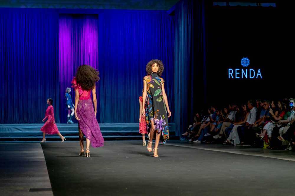 Coleção Maria Vai Com As Outras Da RendÁ (103)