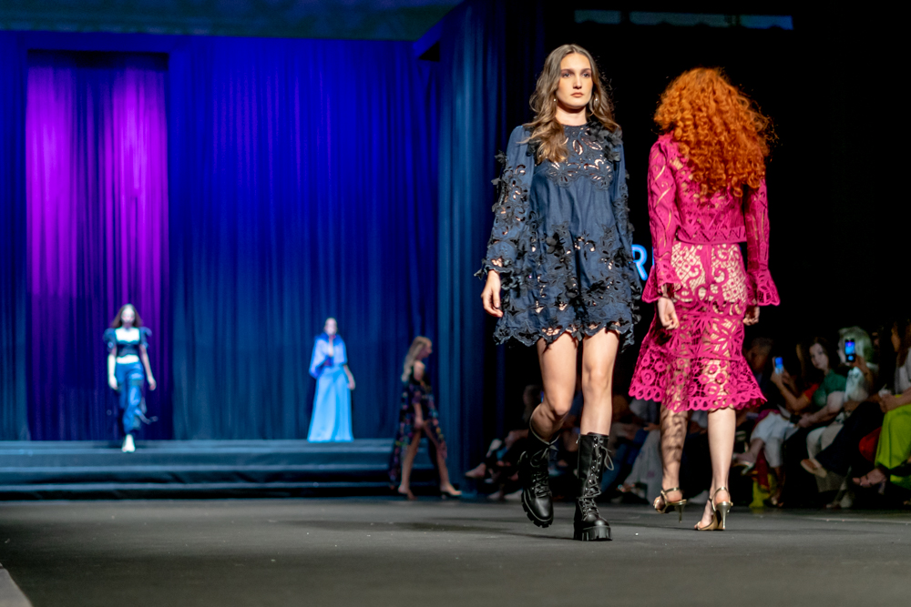 Coleção Maria Vai Com As Outras Da RendÁ (109)