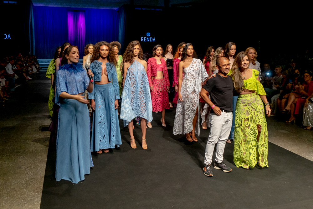 Coleção Maria Vai Com As Outras Da RendÁ (115)