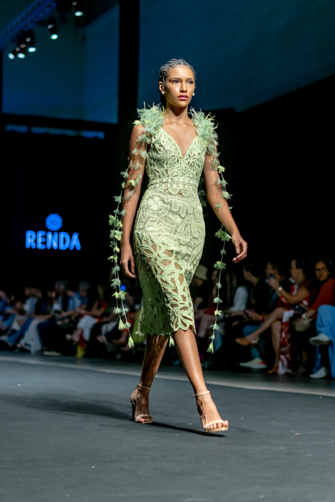 Coleção Maria Vai Com As Outras Da RendÁ (146)