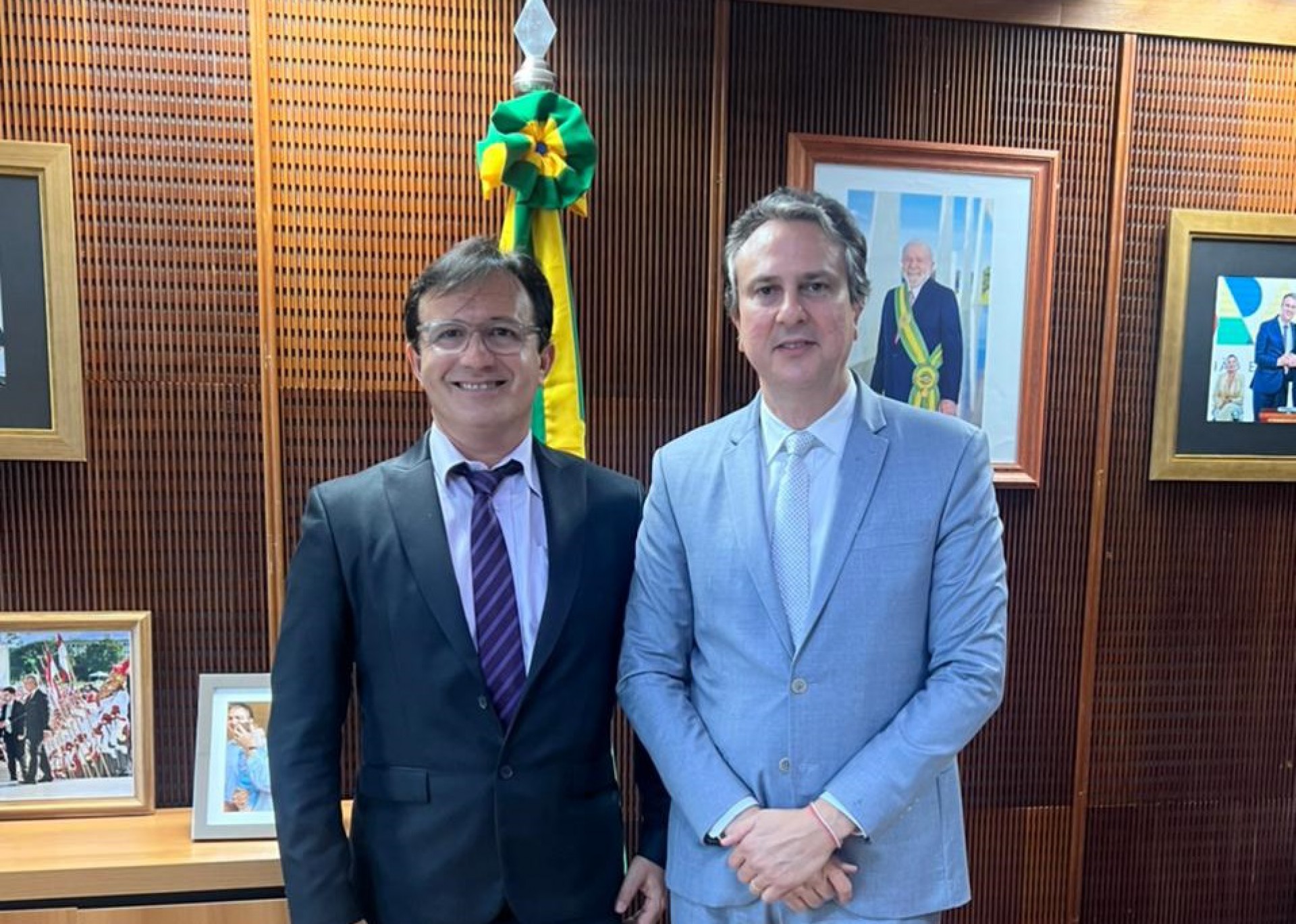 Camilo assina ordens de serviço para Campus Iracema e Hospital Universitário Camilo assina ordens de serviço para Campus Iracema e Hospital Universitário
