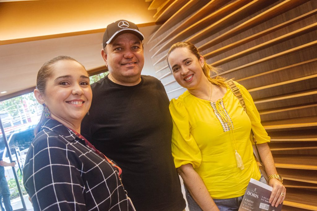 Daiana Araujo, Tales Carvalho E Cintia Carvalho