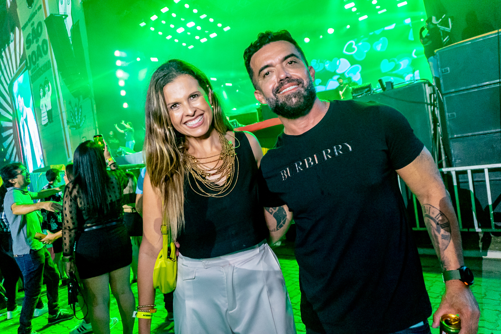 Denise Pontes E Silvestre Ferrea