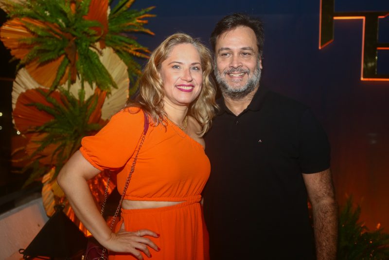 sessão parabéns - Fabiano Barreira comemora seu aniversário rodeado de amigos e familiares