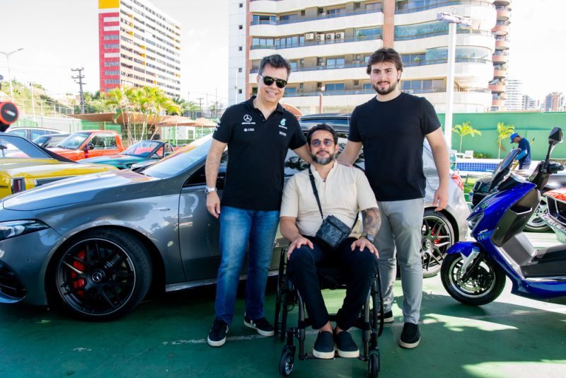 Aficionados por velocidade - Iate Clube de Fortaleza é palco do encontro de celebração dos 10 anos do Grupo Viaturas