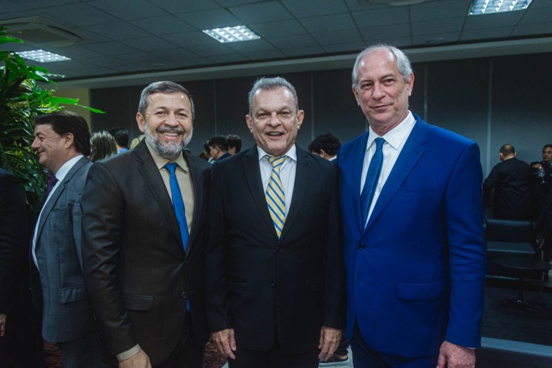 Solenidade - Desembargadores Raimundo Nonato Silva Santos e Francisco Gladyson Pontes tomam posse como dirigentes do TRE-CE