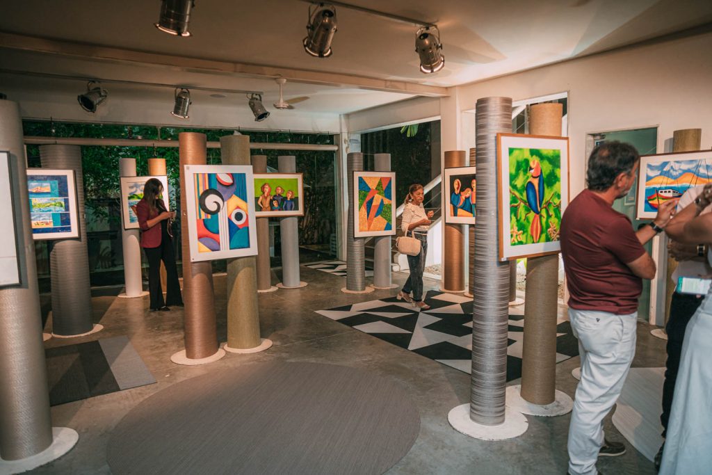 Exposicao Emocoes Em Cores De Cesar Fiuza (2)