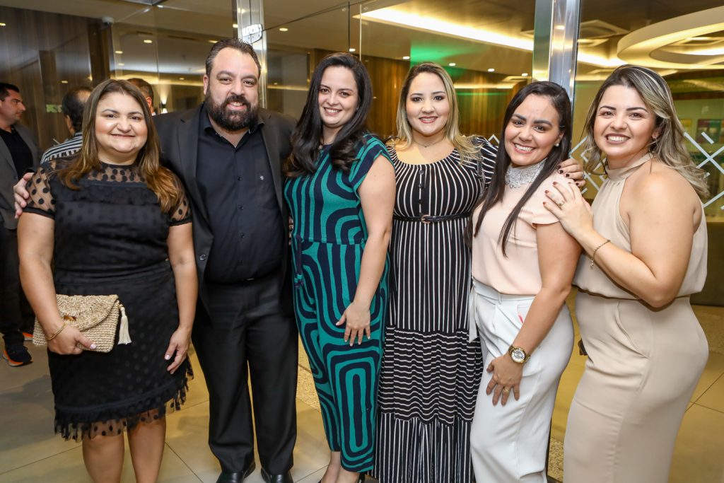 Gisele Barroso, Davi Sales, Vanessa Andrade, Naiana Lis, Viviane Brito E Natalia Pedrosa