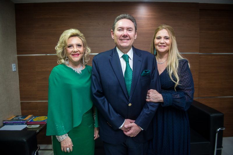 Reconhecimento - Ivens Dias Branco Jr. é agraciado com a Medalha Doutor Periguary de Medeiros