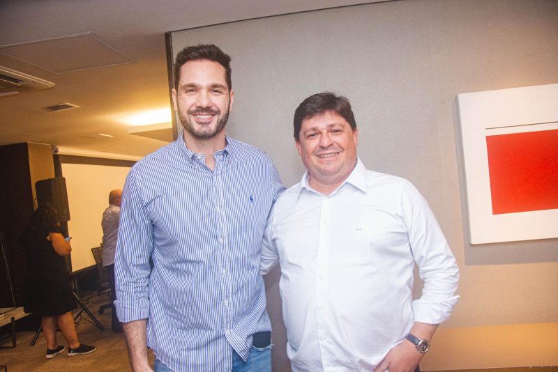 Turbulência no PDT - Cid Gomes participa de reunião com pedetistas aliados no Bs Design