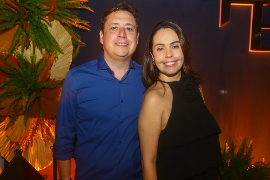 Igor E Mara Apolinario (2)