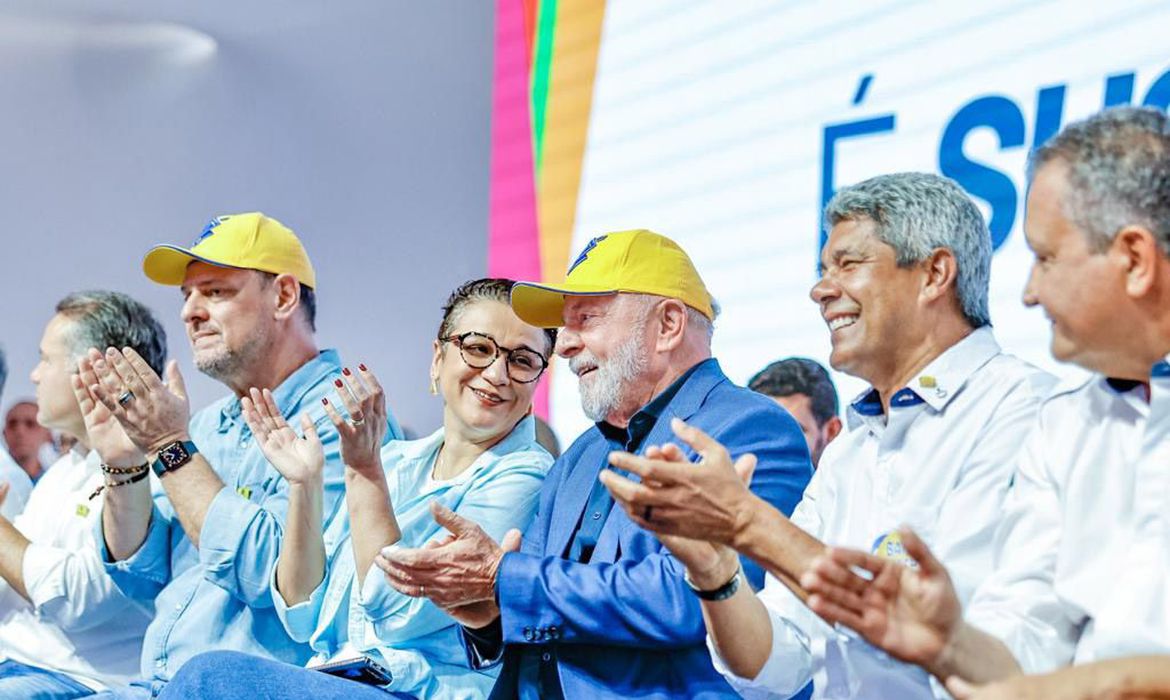 “Brasil precisa da agricultura e da indústria, não há rivalidad”, diz Lula