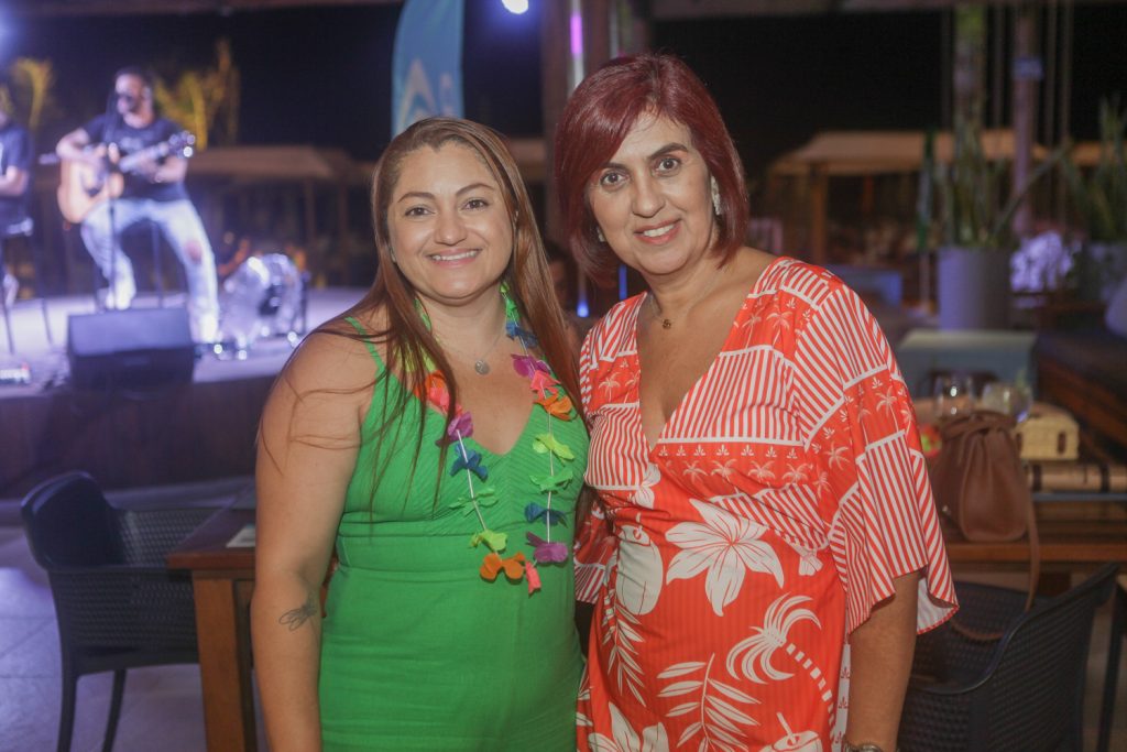 Josi Oliveira E Simoni Guedes