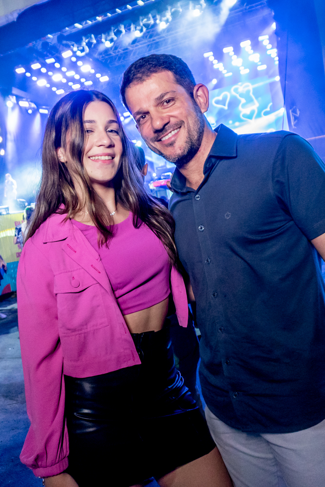 Julia Monteiro E Luiz Rodrigues