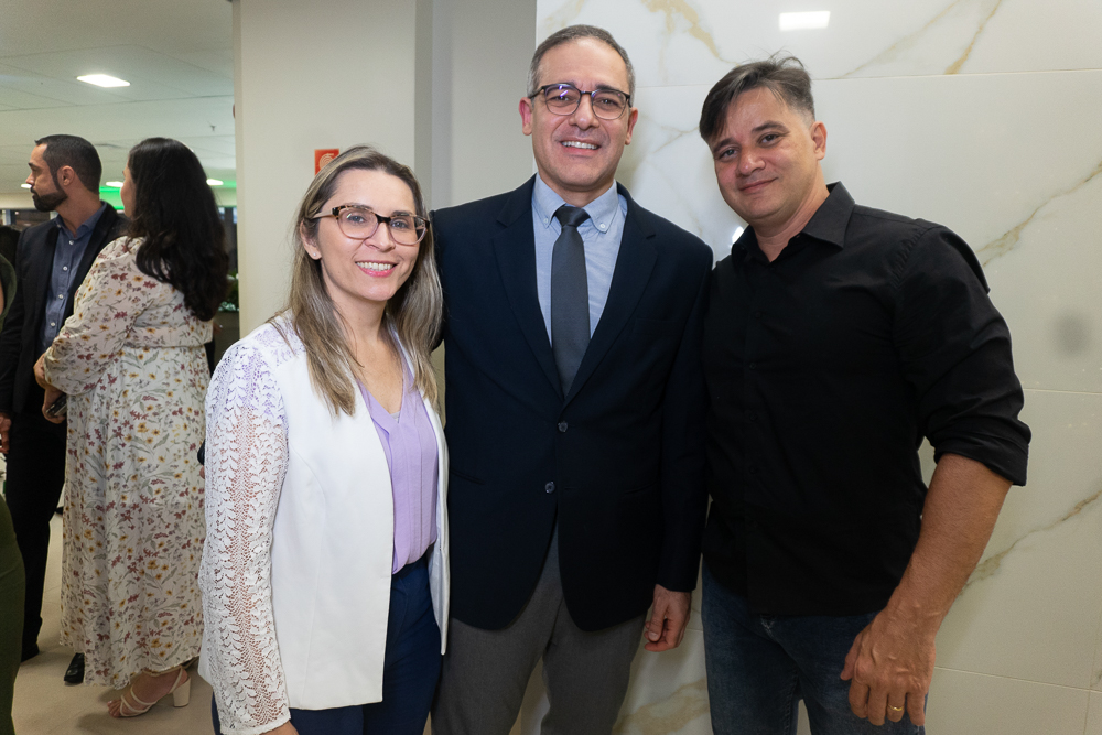 Kelly Barros, Gustavo Collares E Cedric Netto