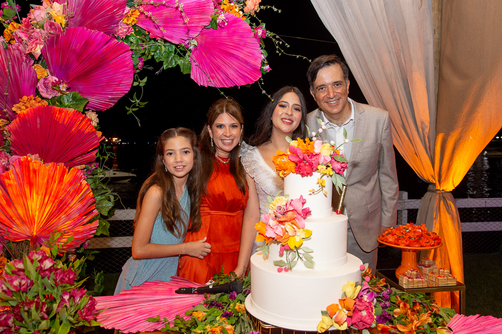 Lais, Eveline E Elize Rêgo, E Leandro Chaves