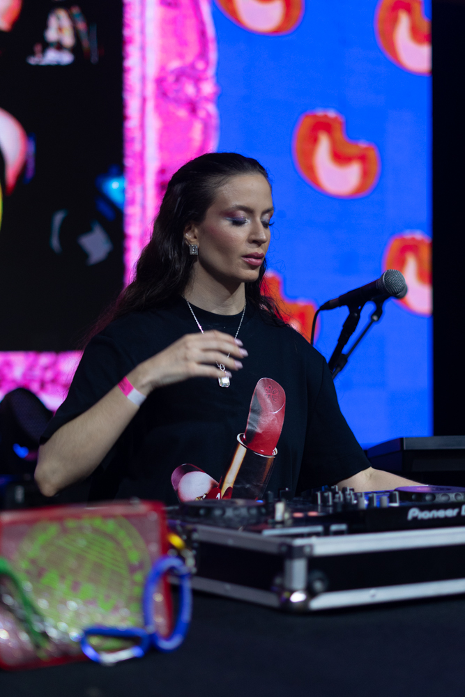 Lia Pressler E Thigas (6)