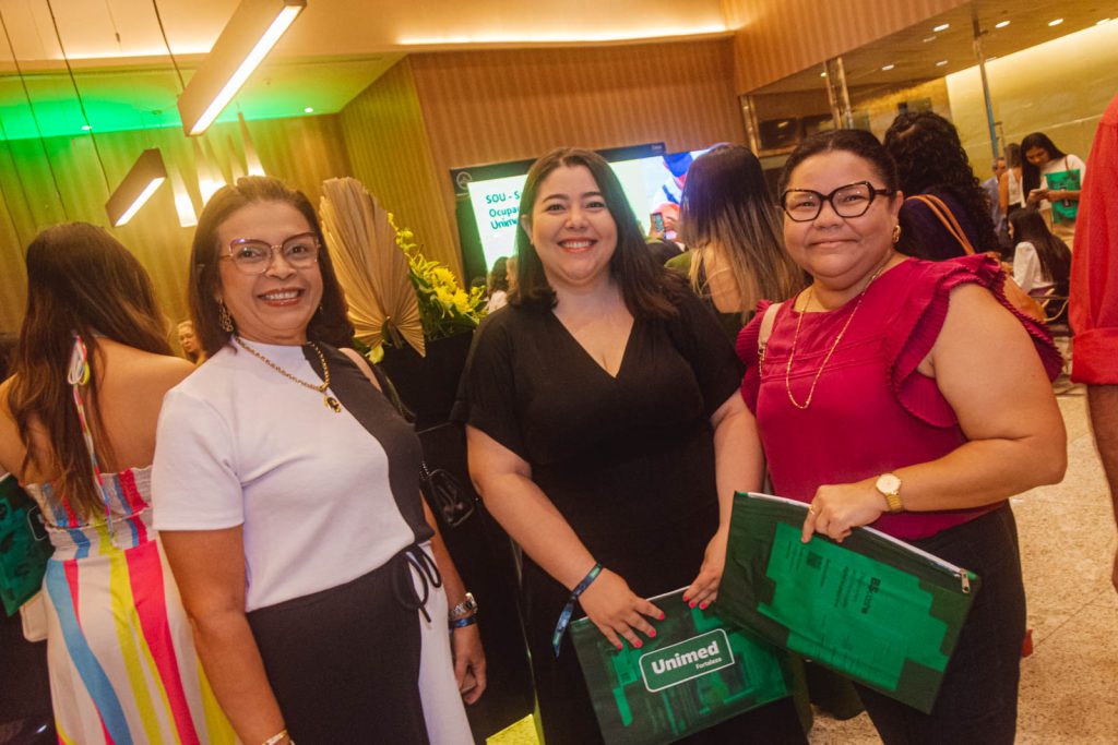 Liana Oliveira, Karla Sayuri E Cristiana Cardoso