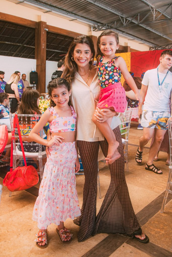 Lina, Monica E Stella Pinto