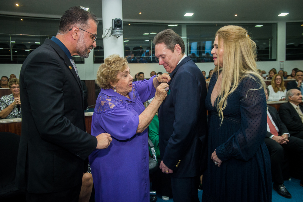 Luciano Girão, Consuelo Dias Branco, Ivens Dias Branco Jr E Morgana Dias Branco (18)