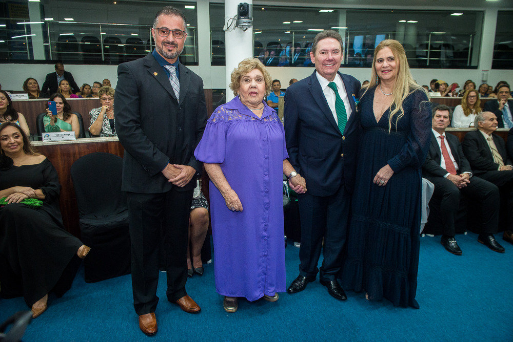 Luciano Girão, Consuelo Dias Branco, Ivens Dias Branco Jr E Morgana Dias Branco (43)