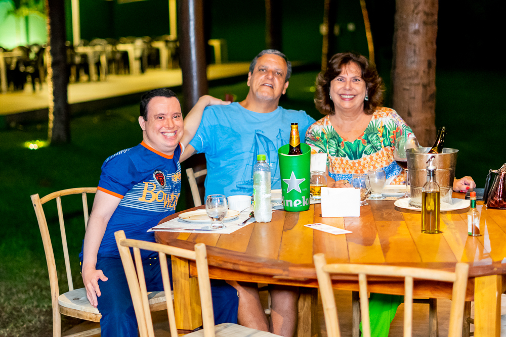 Luiz Augusto, Guilherme E Nila Alves