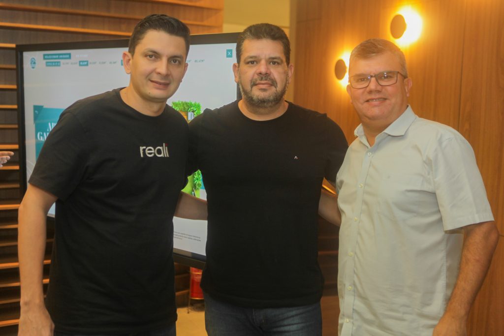 Magnus Nogueira, Adriano Alves E Marcelo Prado