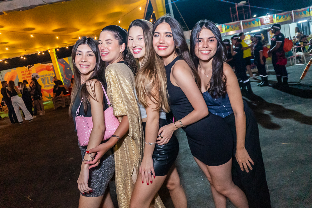 Manoela Frigo Maria Clara Acioly, Vivian Fornageiro, Amanda Noronha E Camila Gadelha