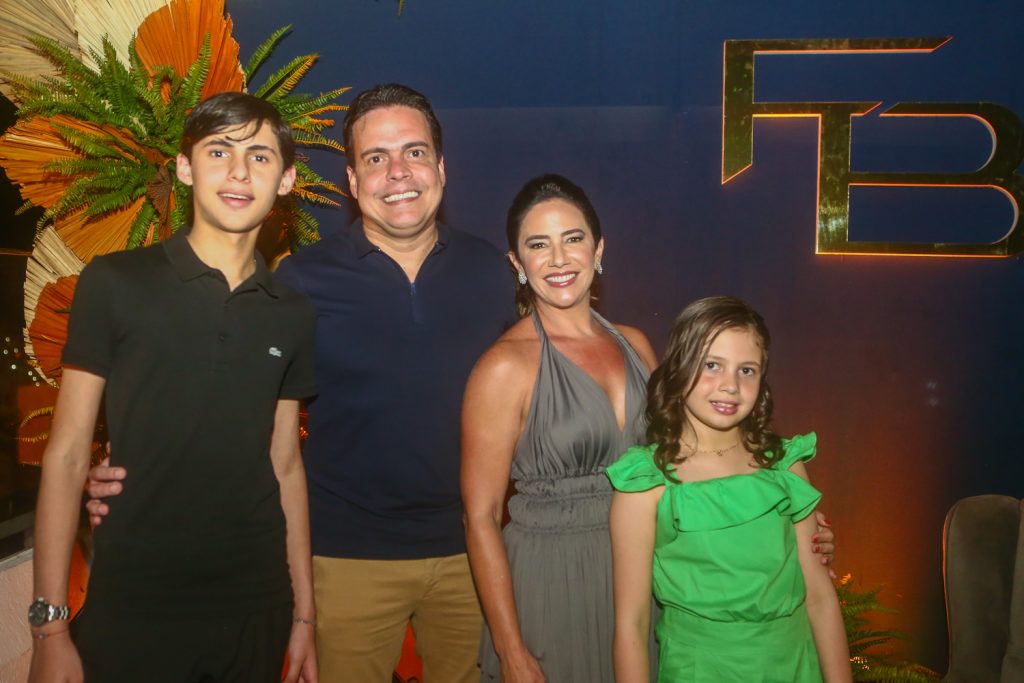 Marcelo, Fabiano, Melissa E Marina Barreira (1)