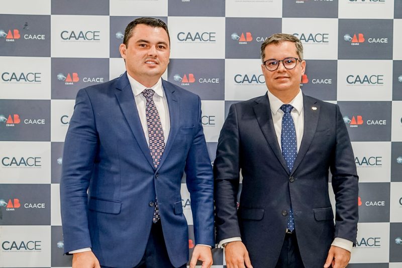 Os Desafios da Gestão Governamental na Segurança Pública - Ciro Gomes profere palestra em evento promovido pela OAB-CE