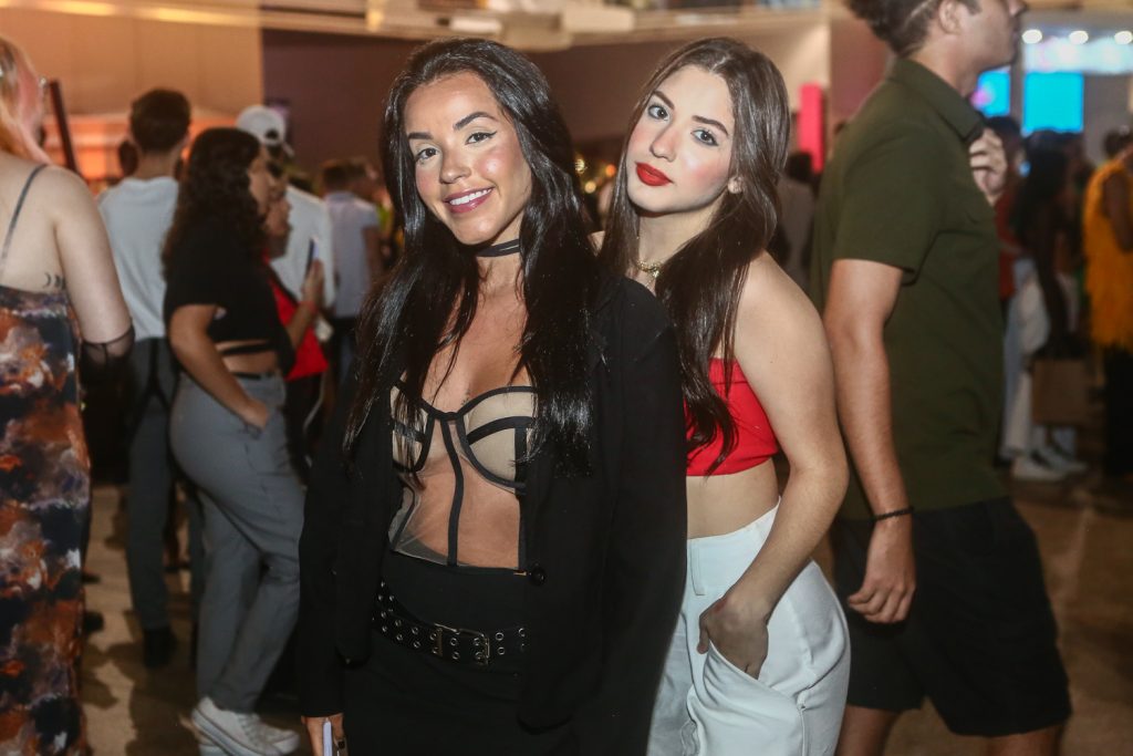 Maria Clara Almeida E Samile Bernardino