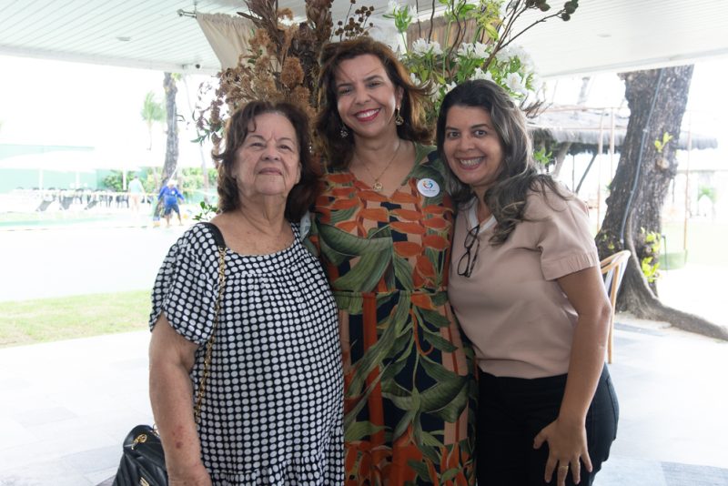 Saúde e Bem-estar - Iate Clube sedia sessão inaugural do Espaço Viva Alegre com terapia ocupacional para idosos