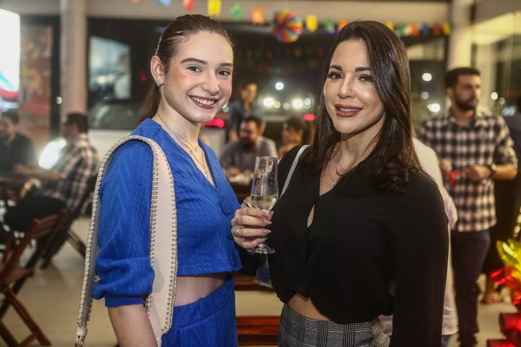 Maria Eduarda Fuzasi E Lane Lima (1)