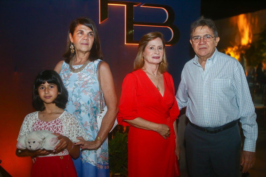 Melina, Violyta, Elizabeth E Eduardo Azevedo
