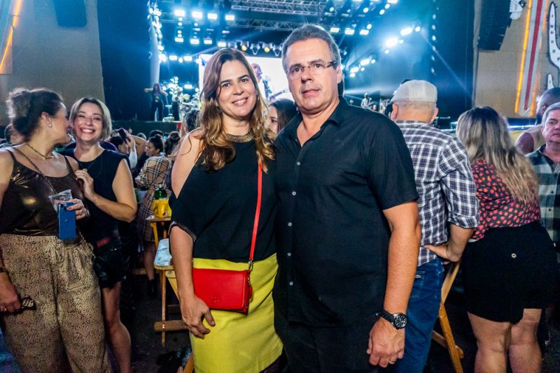 Agito e animação - São João de Maracanaú reúne multidão em noite de festa com shows de Seu Jorge e Alexandre Pires